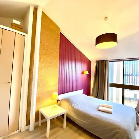 Apartment Le Chene: Medieval District City Centre